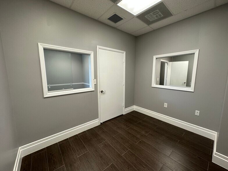 More Photos Of 7451 Wiles Rd, Coral Springs Medical For Lease