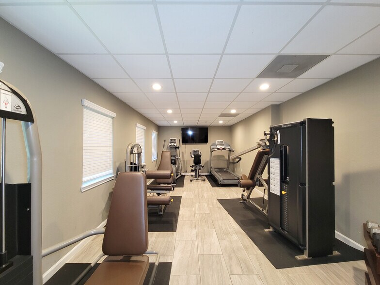 More Photos Of 1501 Poole Ave, Port Arthur Apartments For Sale