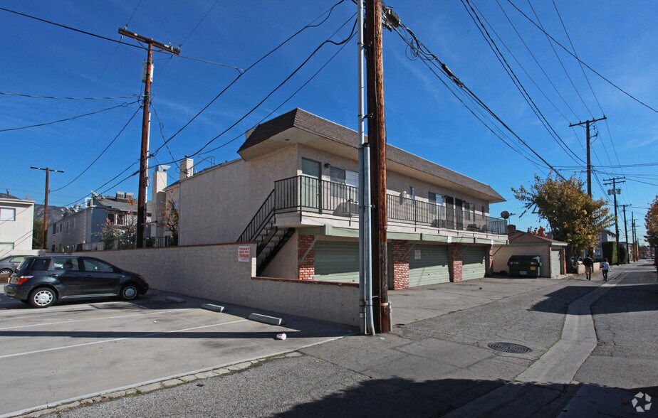 More Photos Of 271 W Ash Ave, Burbank Apartments For Sale