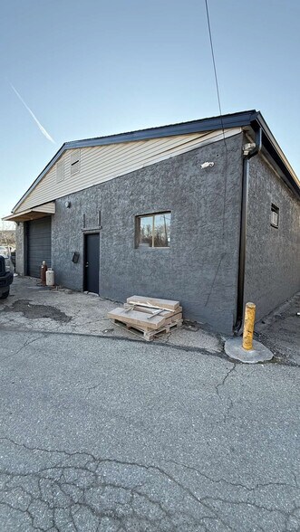 More Photos Of 1304 Conshohocken Rd, Conshohocken Unknown For Lease