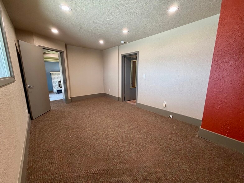 More Photos Of 619 Fayetteville Rd, Van Buren Medical For Lease