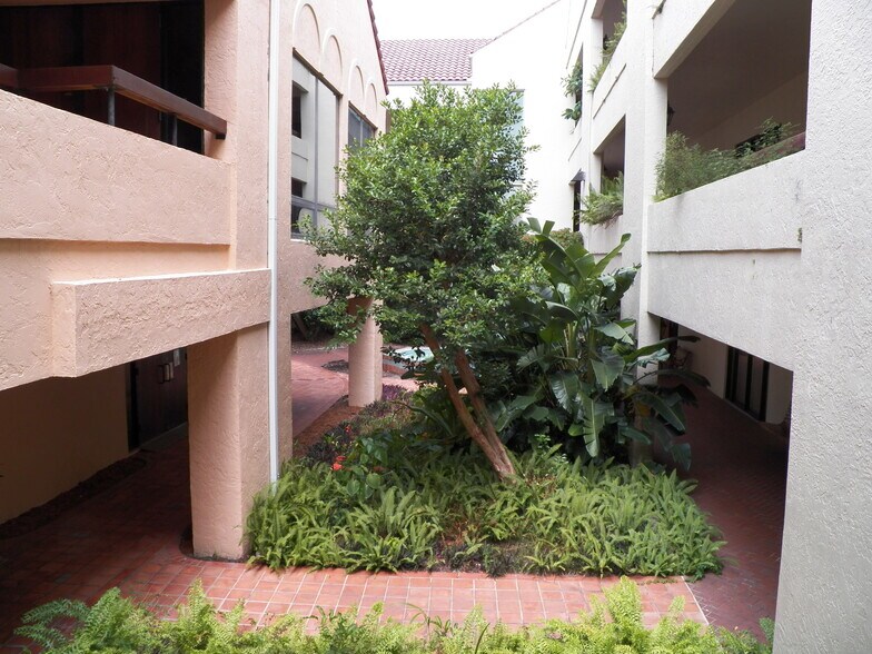 More Photos Of 900 SE Ocean Blvd, Stuart Medical For Lease