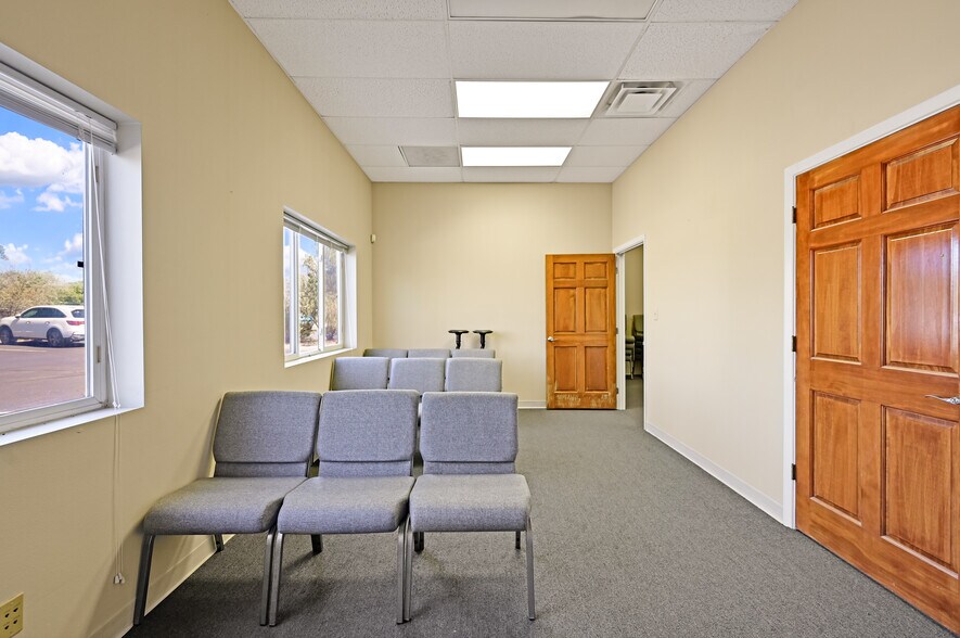 More Photos Of 2500 Camino Entrada, Santa Fe Office For Lease