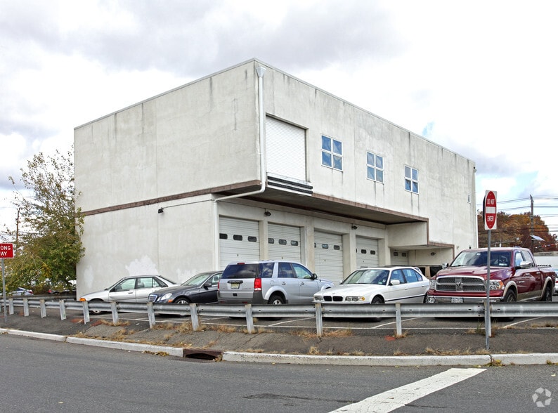 Primary Photo Of 37 Stefanic Ave, Elmwood Park Warehouse For Sale