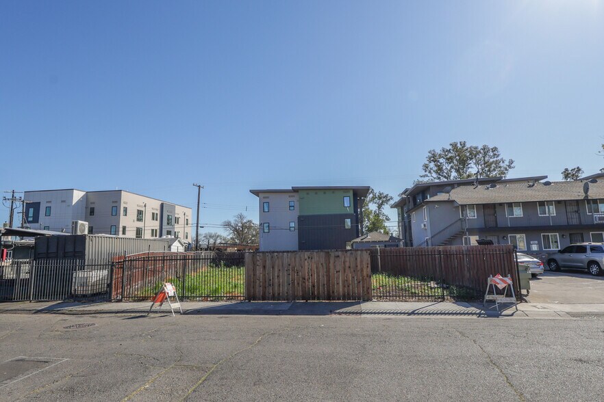 More Photos Of 5372 Young St, Sacramento Land For Sale
