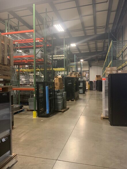 More Photos Of 5901 Highway 12, Maple Plain Distribution For Lease