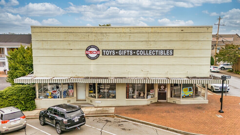 Primary Photo Of 17 Jefferson St, Newnan General Retail For Sale