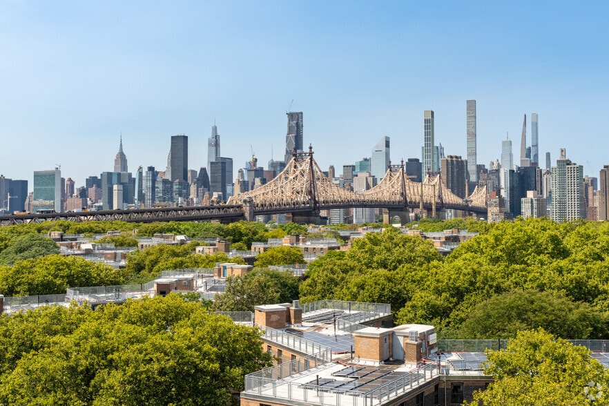 More Photos Of 40-09 21st St, Long Island City Office For Lease