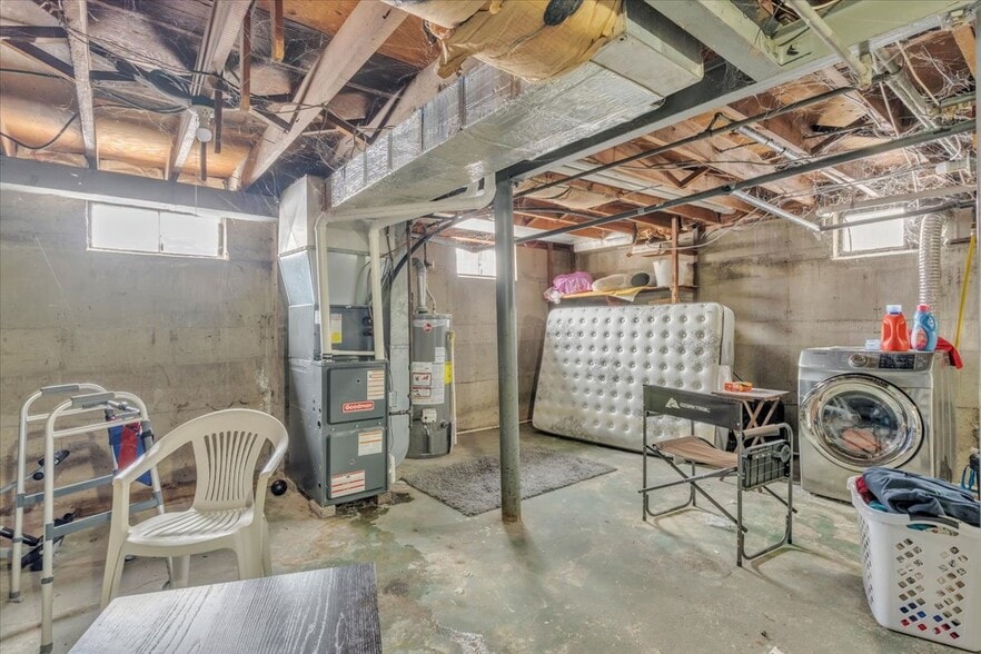 More Photos Of 70 McKinley Pkwy, Buffalo Multifamily For Sale
