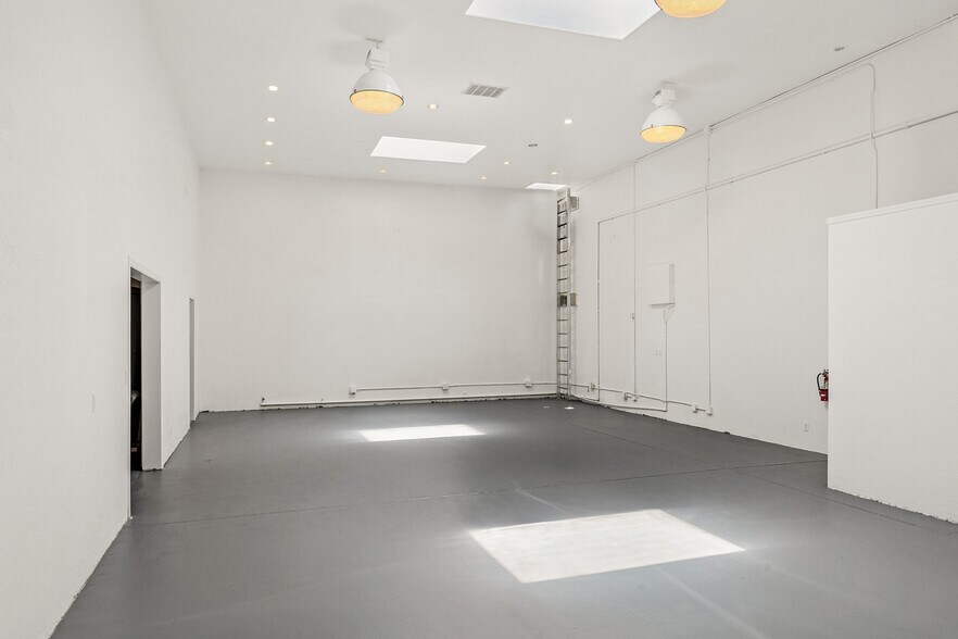 More Photos Of 76 Sunol St, San Jose Warehouse For Sale