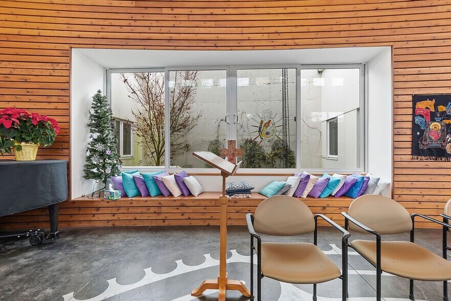 More Photos Of 1322 S Bayview St, Seattle Specialty For Sale