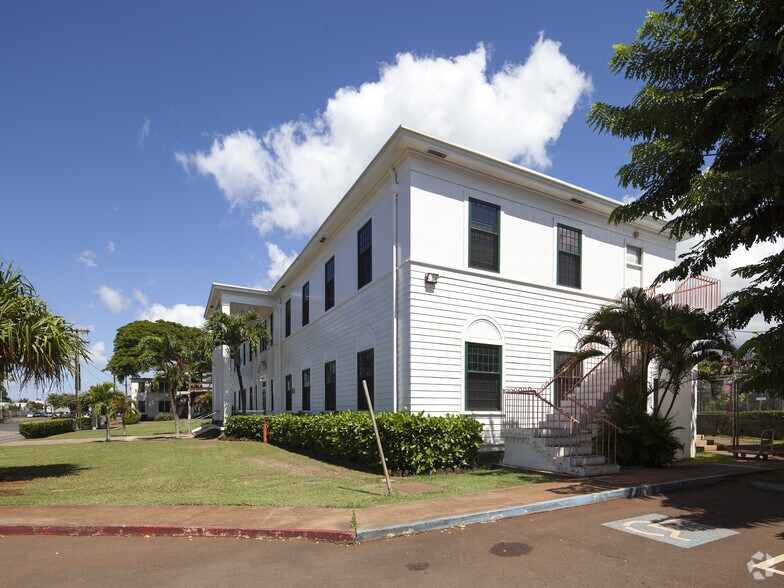 More Photos Of 810 N Vineyard Blvd, Honolulu Storefront Retail Office For Lease