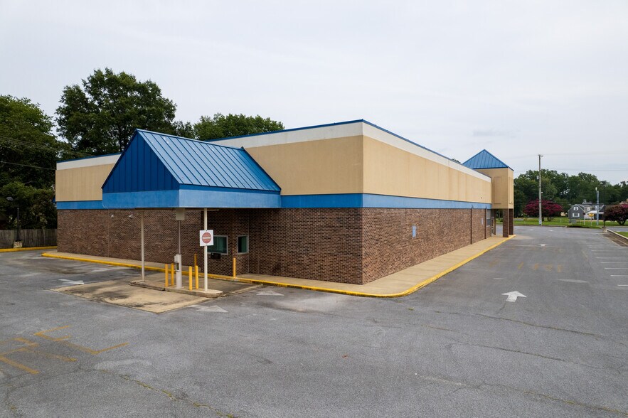 More Photos Of 701 Atlanta Rd, Seaford Freestanding For Lease