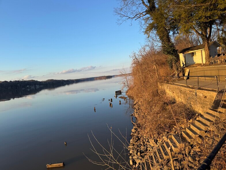 More Photos Of 6410 Transylvania Beach Rd, Prospect Specialty For Sale