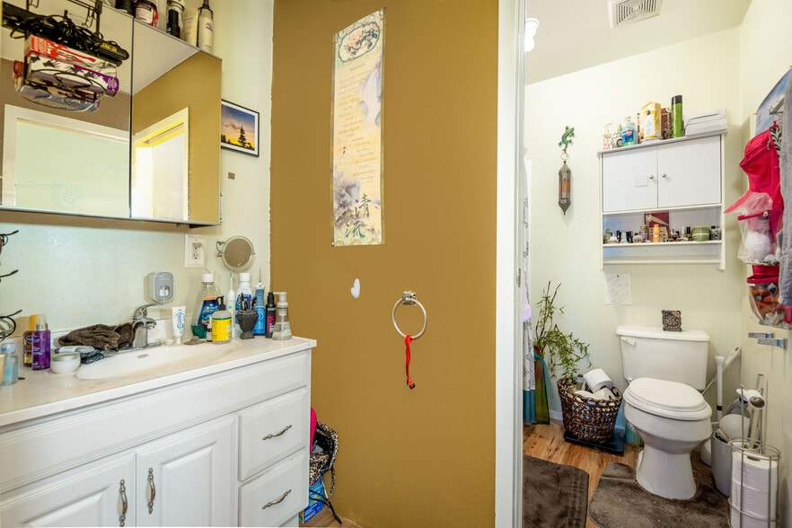 More Photos Of 957 Golden Gate Ter, Grass Valley Sports And Entertainment For Sale