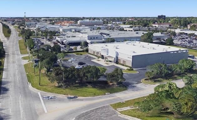 More Photos Of 17955 North Fwy, Houston Freestanding For Lease