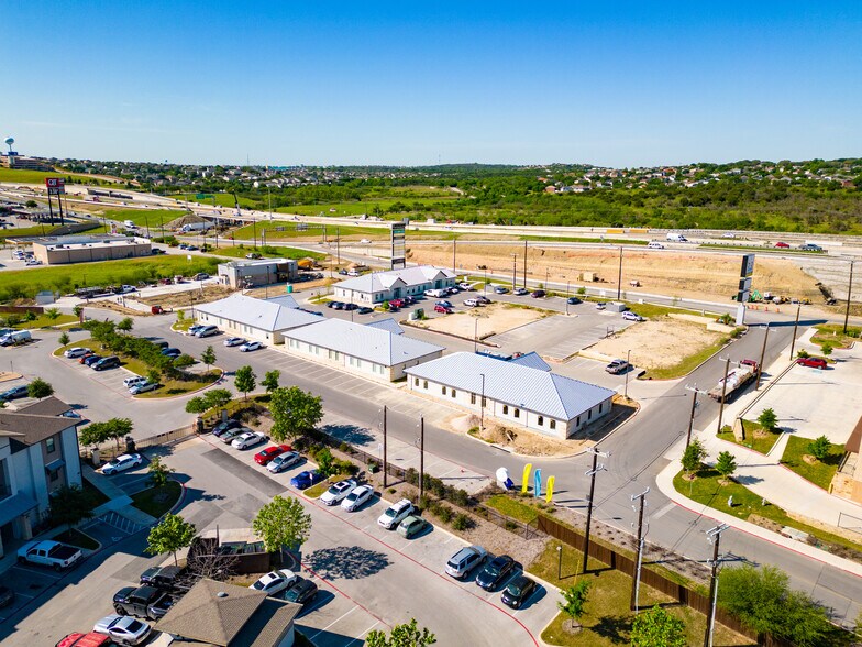 More Photos Of 7323 N Loop 1604 E, San Antonio Office For Sale