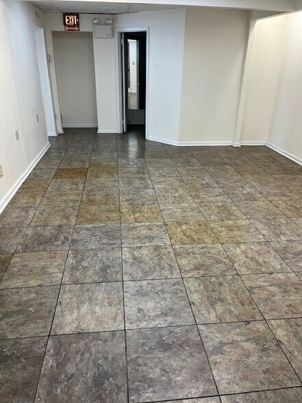 More Photos Of 462 Germantown Pike, Lafayette Hill Office For Lease