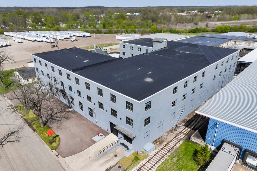 More Photos Of 1811 Factory St, Kalamazoo Manufacturing For Sale