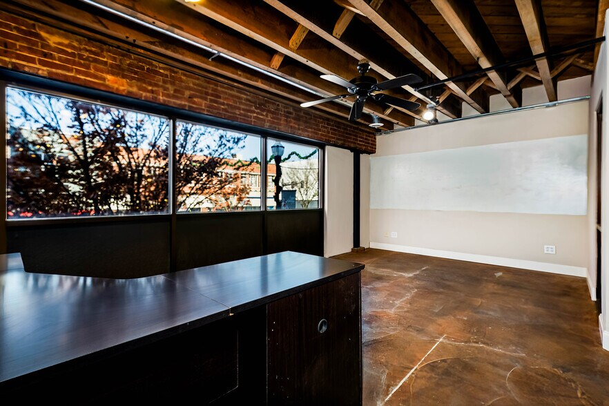 More Photos Of 247 Broad St, Kingsport Loft Creative Space For Sale