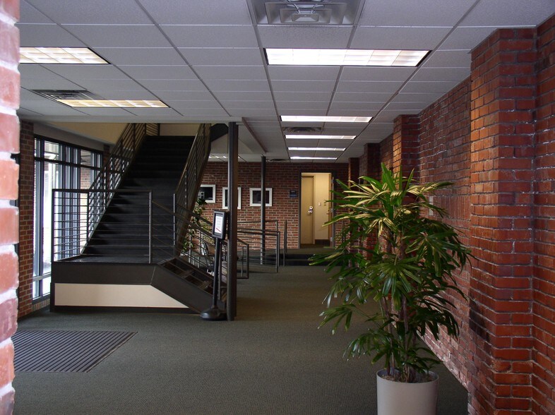 More Photos Of 400 W 7th St, Bloomington Office For Sale