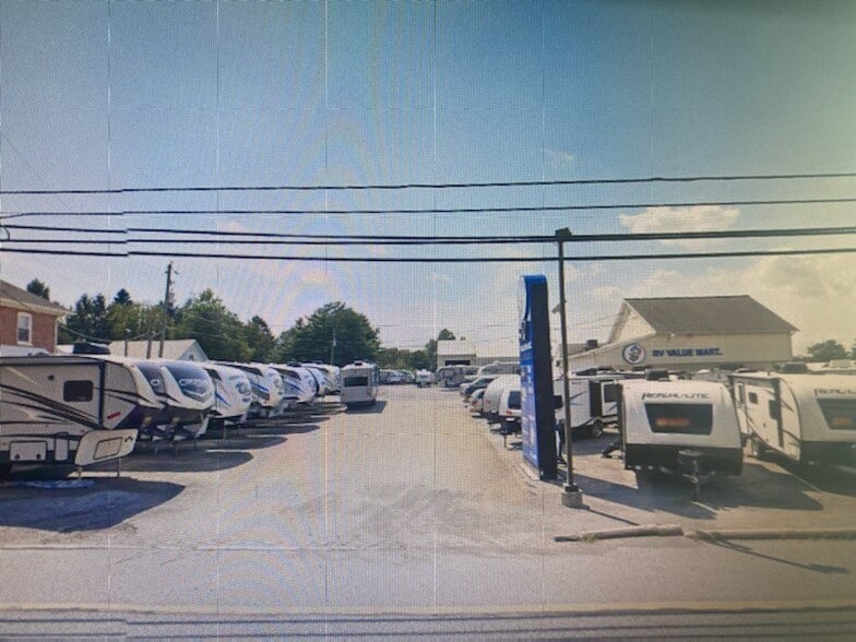 More Photos Of 2718 Willow Street Pike N, Willow Street Auto Dealership For Sale