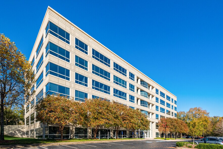 More Photos Of 2520 Northwinds Pky, Alpharetta Office For Lease