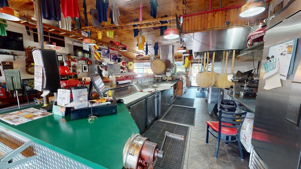 More Photos Of 13524 S Eagle Valley Rd, Tyrone Restaurant For Sale