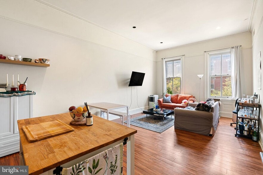 More Photos Of 1531 Green St, Philadelphia Apartments For Sale