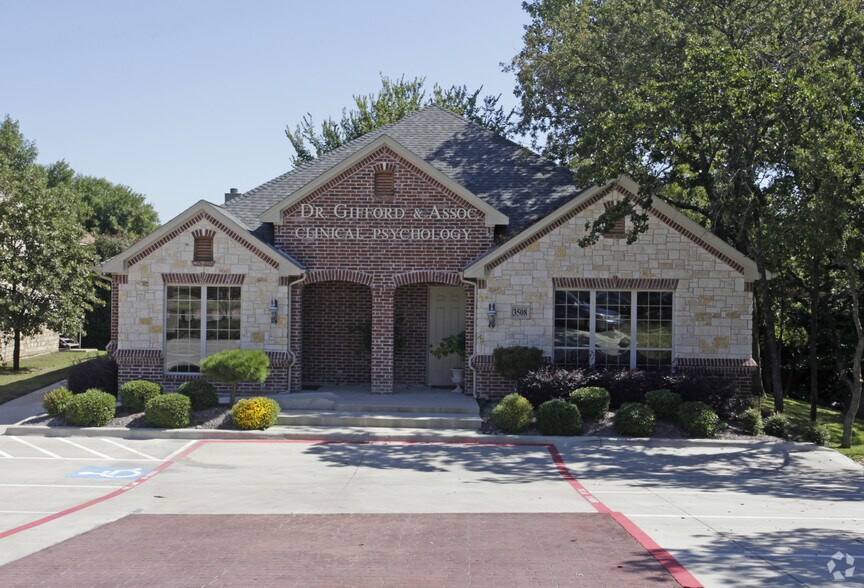 More Photos Of 3508 Highway 121, Bedford Office For Lease