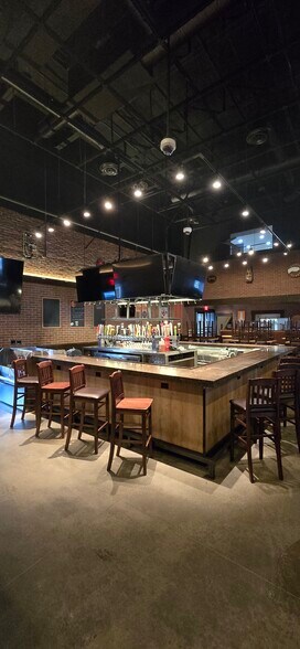 More Photos Of 529 Main St, Vincennes Movie Theatre For Sale