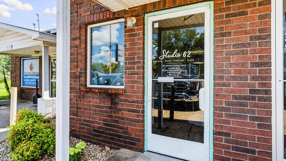 More Photos Of 65 W Main St, Farmington Freestanding For Sale