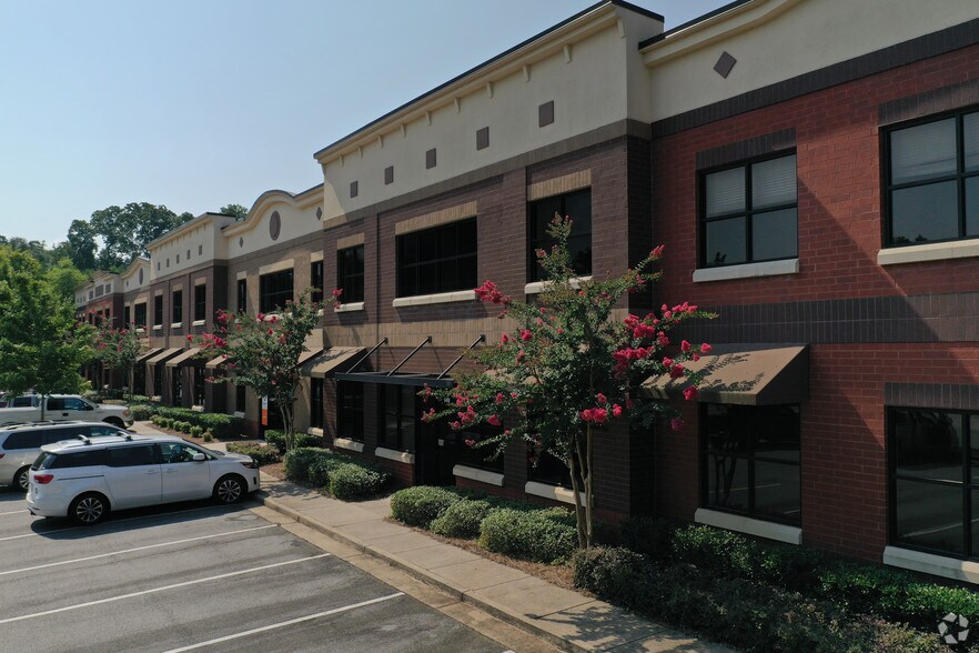 More Photos Of 1384 Buford Business Blvd, Buford Warehouse For Lease