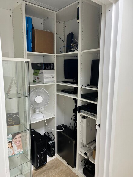 More Photos Of 3035 E Commercial Blvd, Fort Lauderdale Medical For Sale