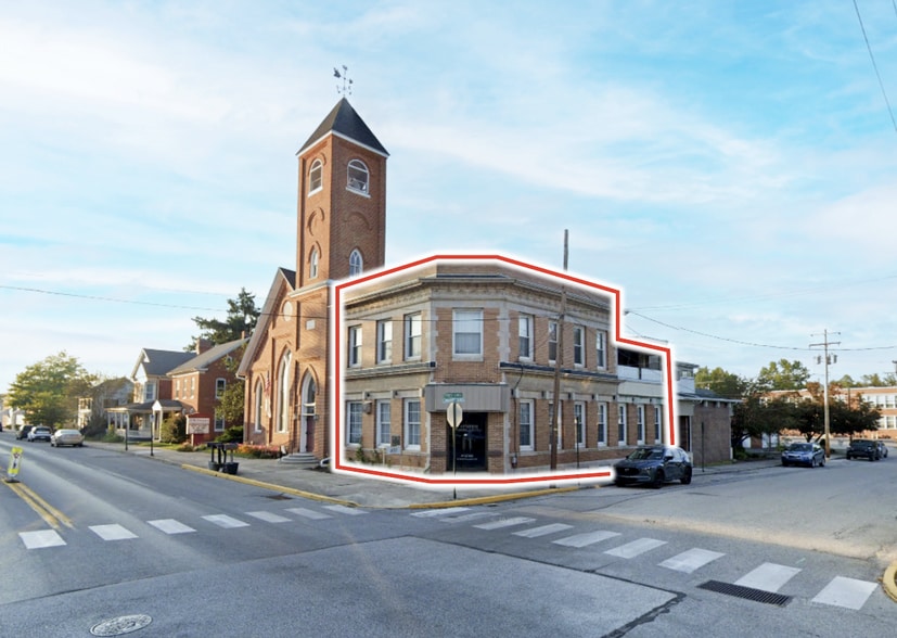 Primary Photo Of 401 W King St, East Berlin General Retail For Sale