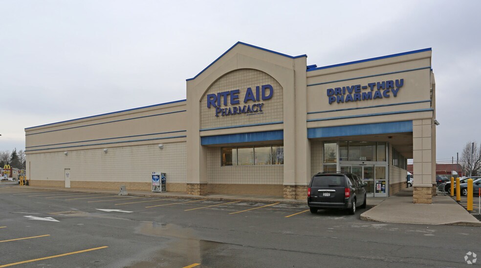More Photos Of 4155 W Main St, Batavia Drugstore For Lease