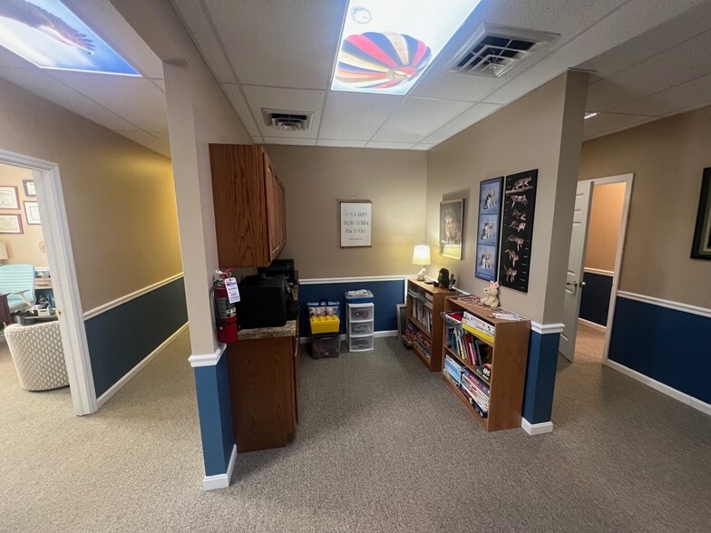 More Photos Of 5720 Gateway, Mason Loft Creative Space For Sale