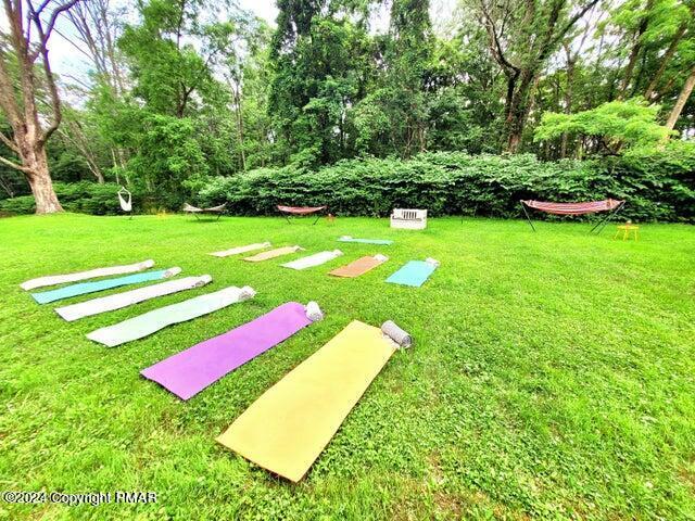 More Photos Of 2735 PA-390, Canadensis Hospitality For Sale