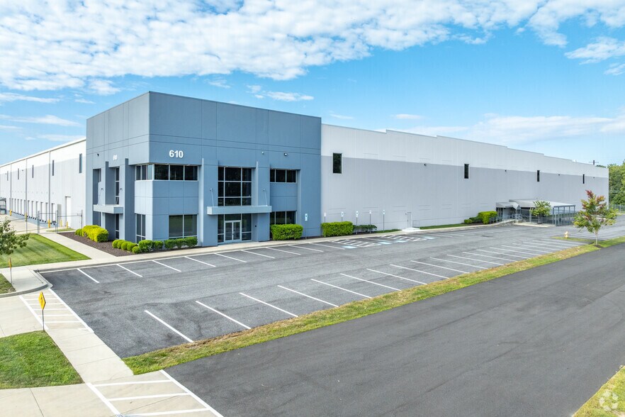 More Photos Of 610 Chelsea Rd, Aberdeen Warehouse For Lease
