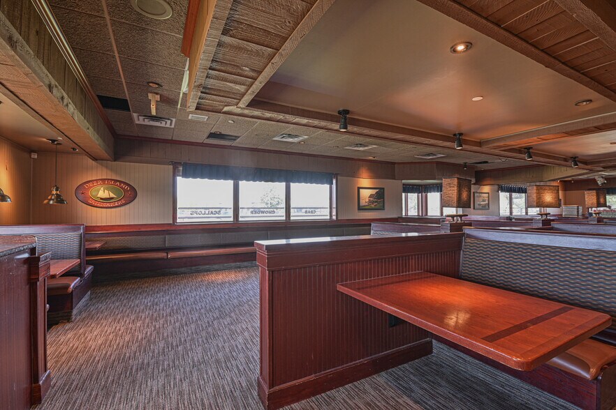 More Photos Of 2675 32nd Ave S, Grand Forks Restaurant For Sale