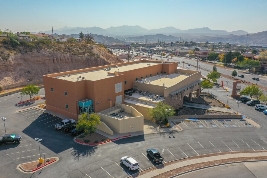 More Photos Of 4532 N Mesa St, El Paso Medical For Lease