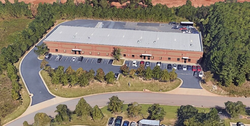 Primary Photo Of 1650 Redi Rd, Cumming Warehouse For Lease