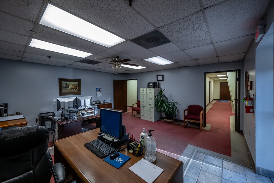 More Photos Of 601 SW Ard Ave, Lawton Warehouse For Sale