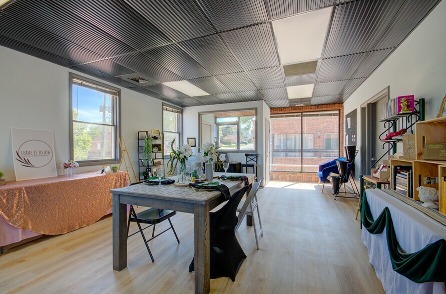 More Photos Of 1000 S Hamilton St, Lockport Loft Creative Space For Sale