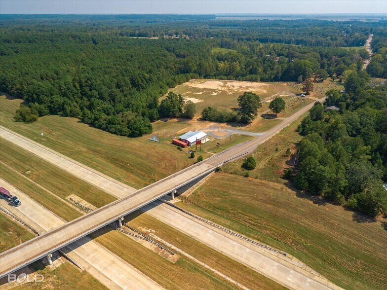 More Photos Of 7318 Ida State Line rd, Ida Bar For Sale