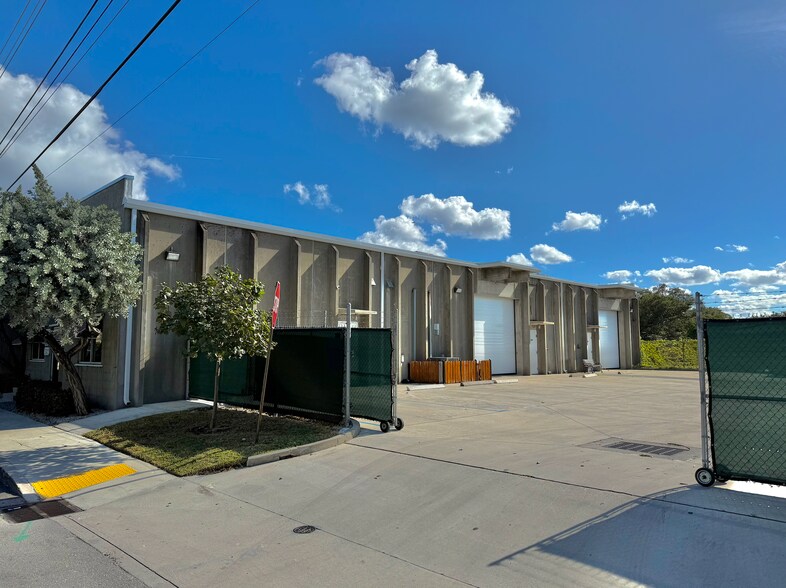 Primary Photo Of 1630 Clare Ave, West Palm Beach Light Distribution For Lease