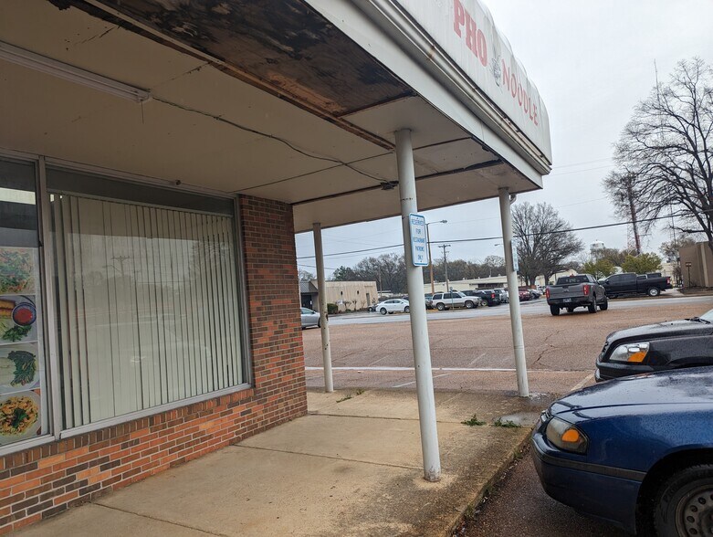 More Photos Of 4800-4816 Navy Rd, Millington Unknown For Lease
