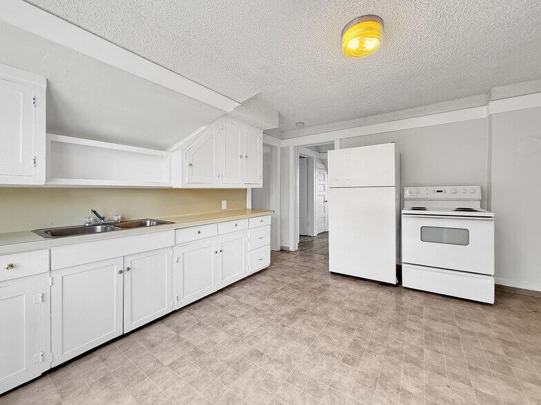 More Photos Of 1818 7th Ave, Lewiston Apartments For Sale