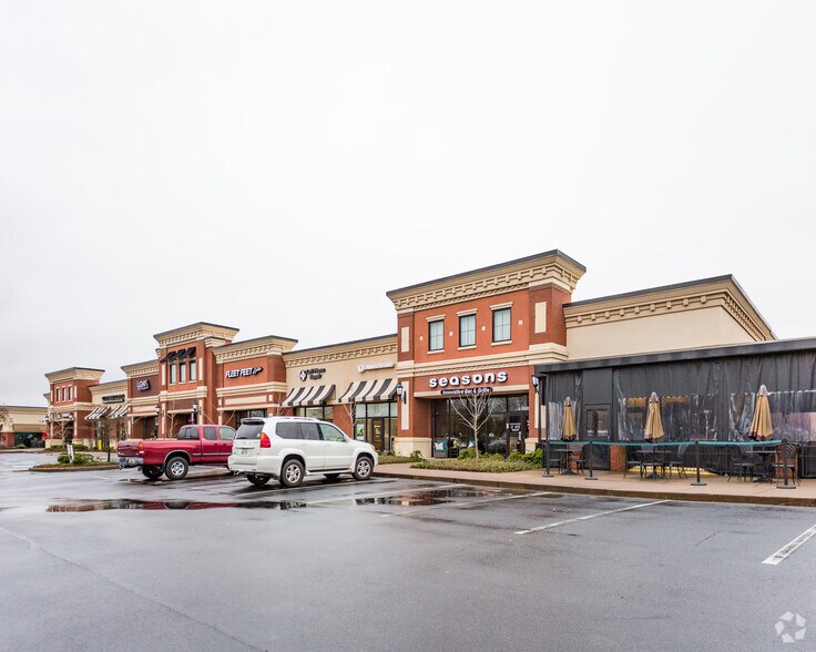 More Photos Of 11605-11643 Parkside Dr, Knoxville Freestanding For Lease