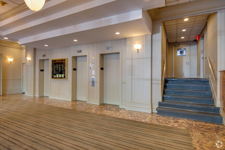 More Photos Of 5480 Wisconsin Ave, Chevy Chase Apartments For Lease